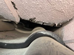 ネズミの侵入経路
ベランダと下屋根の隙間